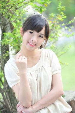 叶子楣女机器人